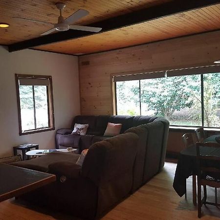 Jindi Hills Retreat Villa Jindivick ภายนอก รูปภาพ