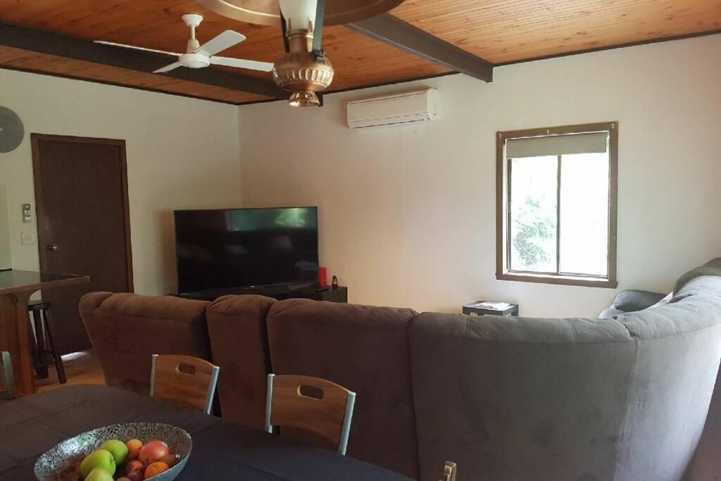 Jindi Hills Retreat Villa Jindivick ภายนอก รูปภาพ